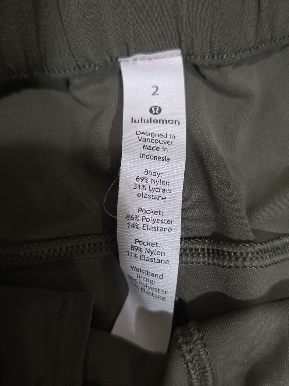 Lululemon On The Fly Shorts Woven 2.5" Grey Sage Size 2 - Picture 5 of 5